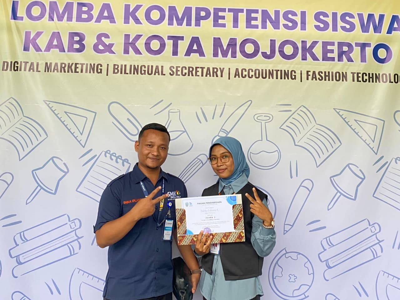 Bahita Febiana Juara 2 LKS Bilinggual Secretary Kab Mojokerto Tahun 2025